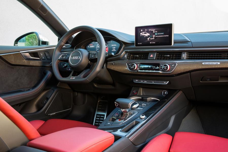 Интерьер Audi S5 Coupe 2017 года  (NA) (фото 19 из 62)